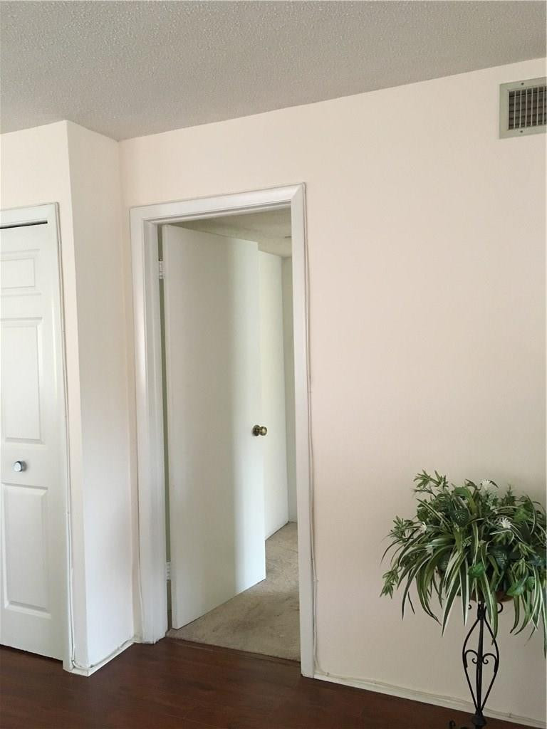 Racquet Club Apts. at Bon - Residential