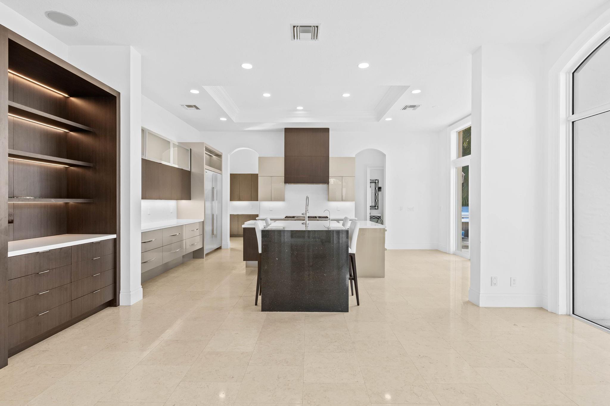 TROPIC ISLE 4TH SEC - Residential