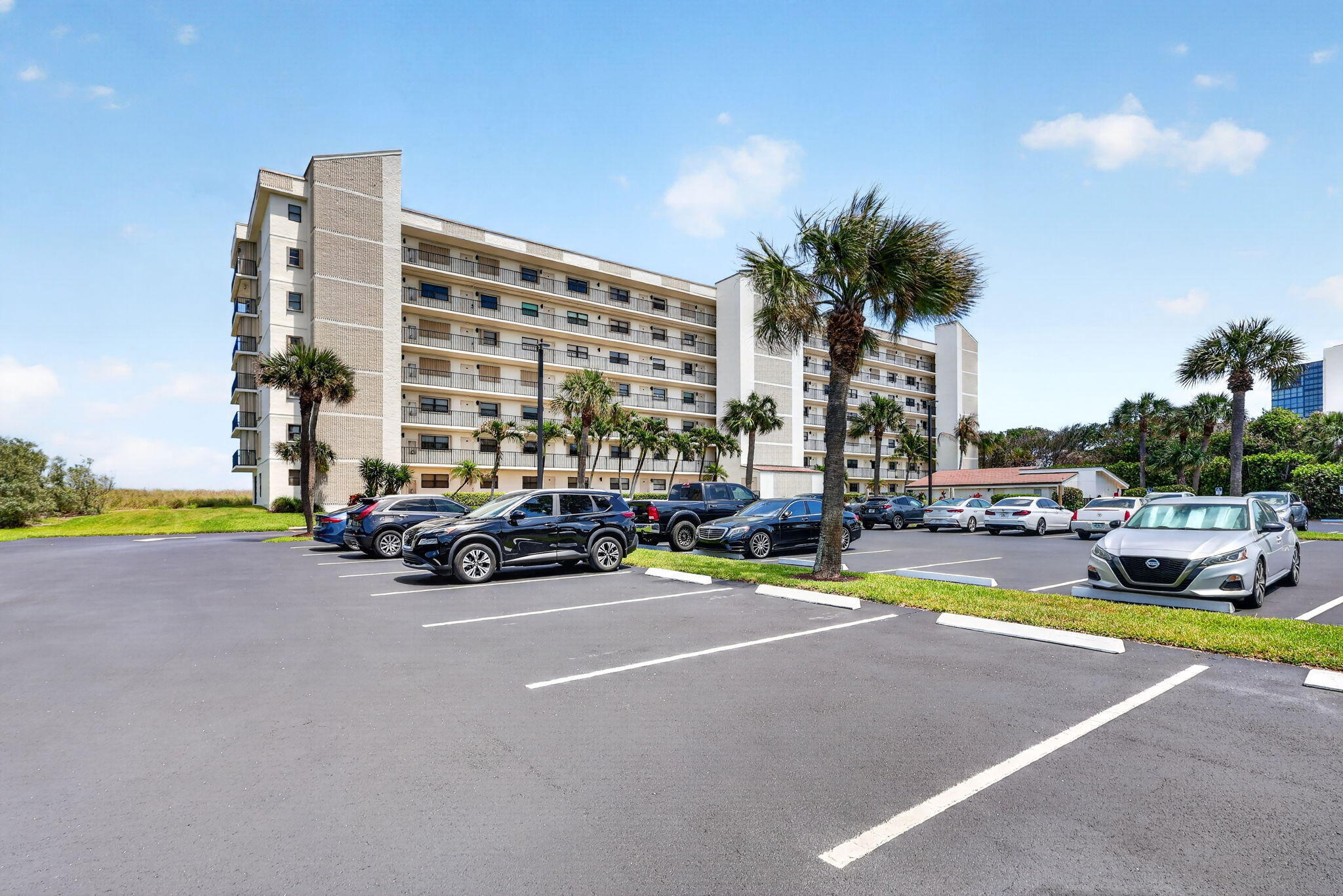 OCEANRISE CONDOMINIUM - Residential