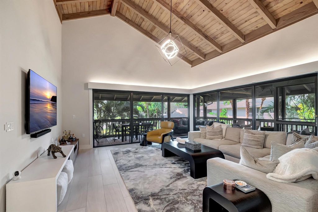 Photo of 7107 Rain Forest Drive #B-1-U, Boca Raton, FL 33434 (MLS # R11049738)