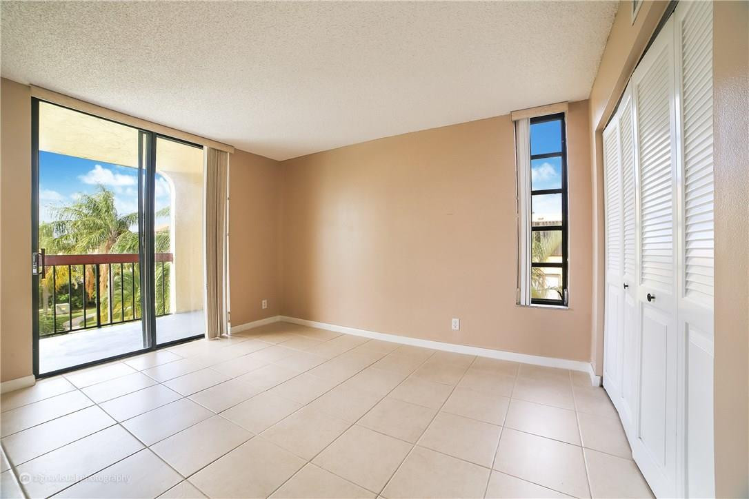 VISTA GARDENS CONDOMINIUM - Residential