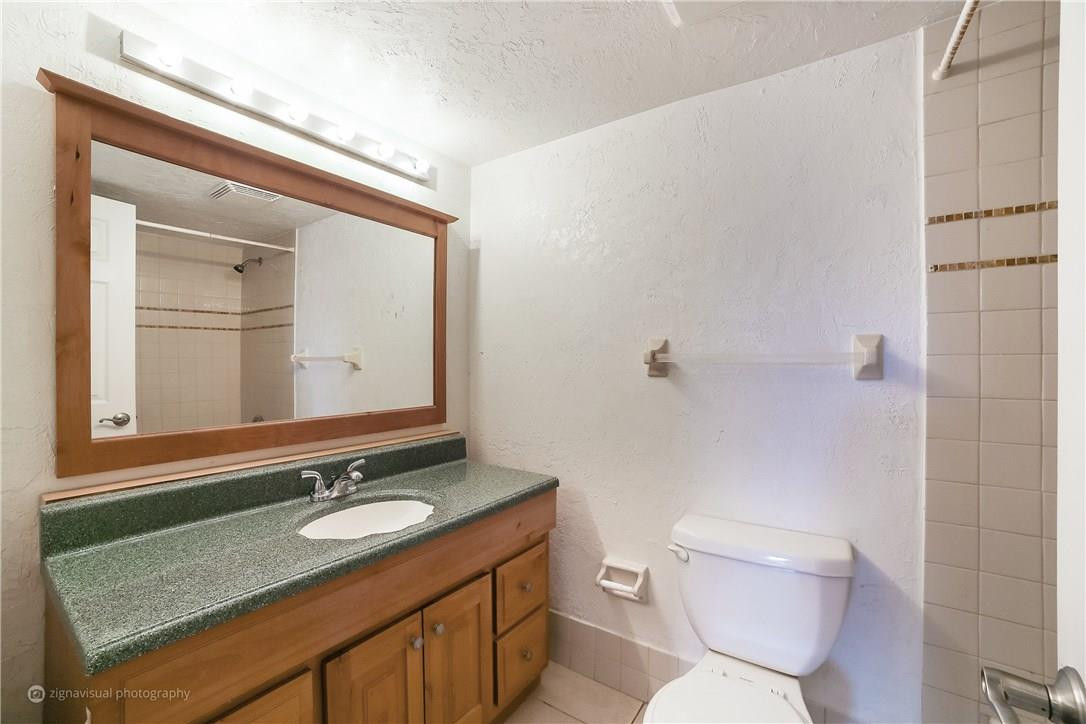 VISTA GARDENS CONDOMINIUM - Residential