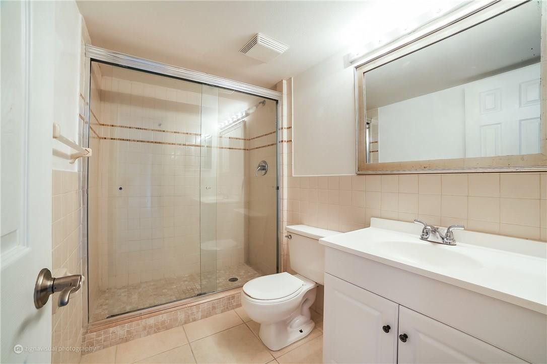 VISTA GARDENS CONDOMINIUM - Residential