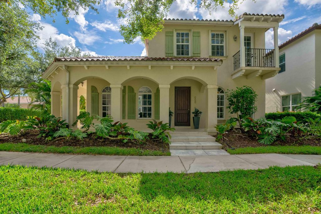Photo of 117 Bilboa Drive, Jupiter, FL 33458 (MLS # R10895855)