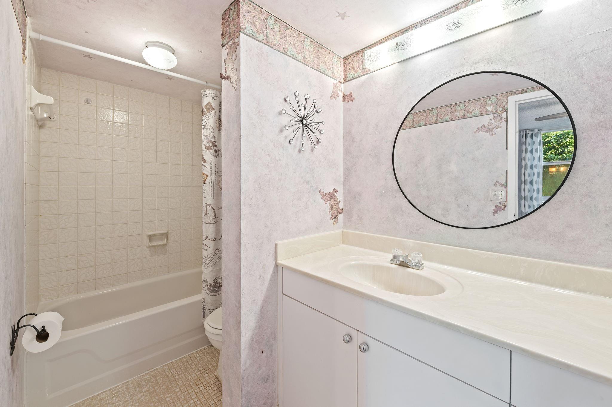 Sands Point - Residential