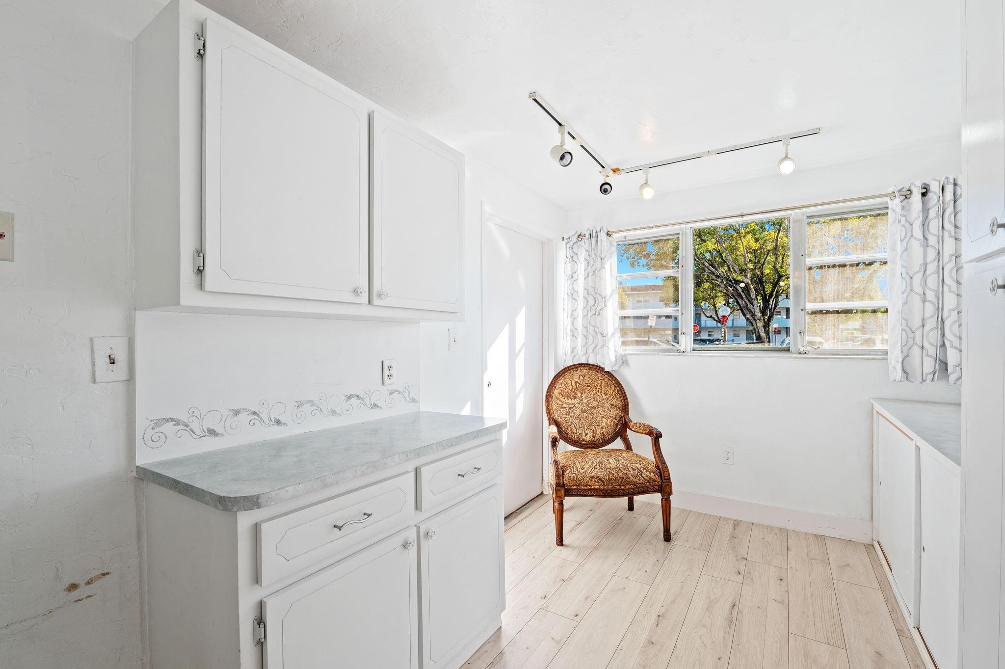 Sands Point - Residential