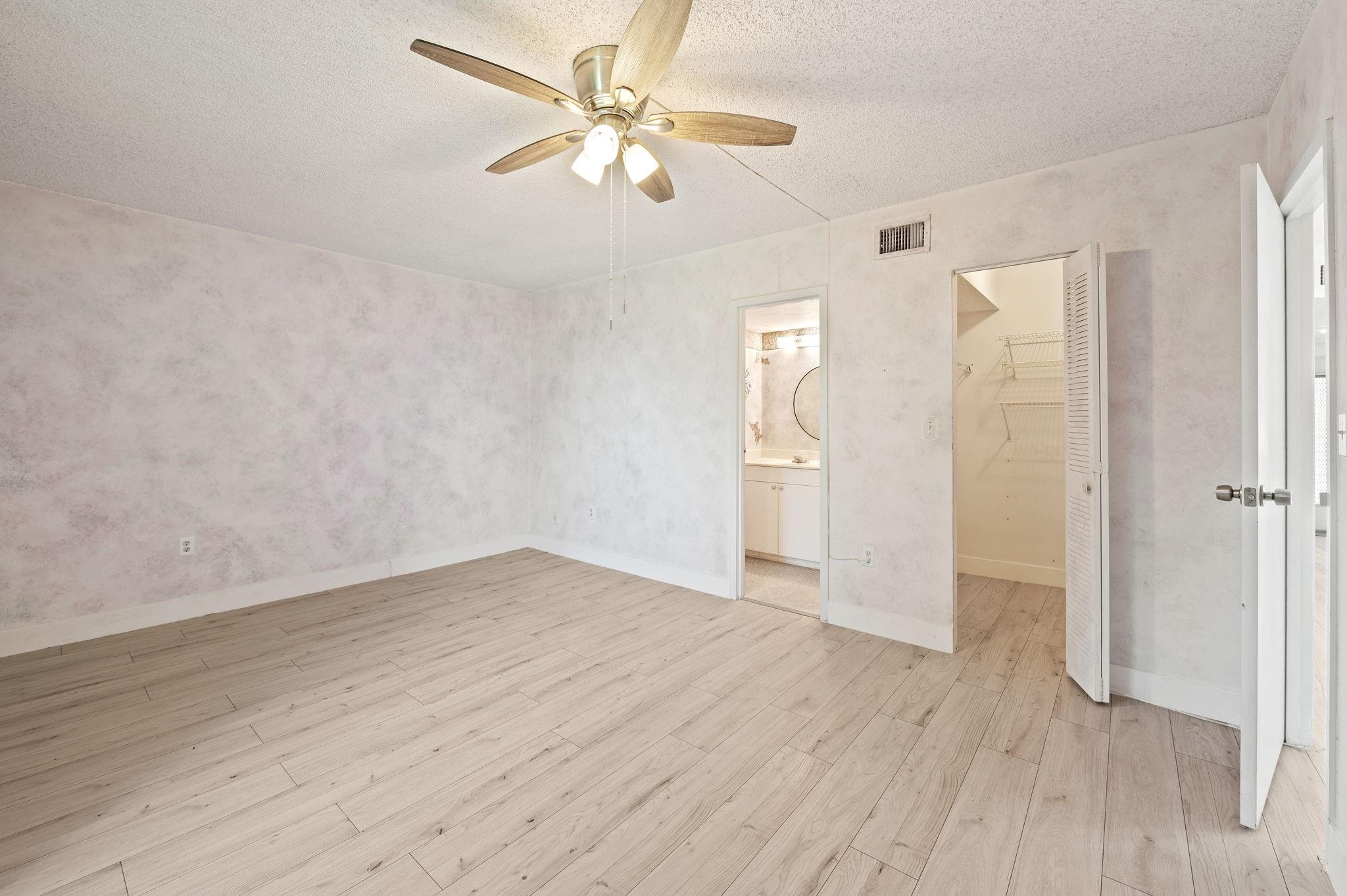 Sands Point - Residential