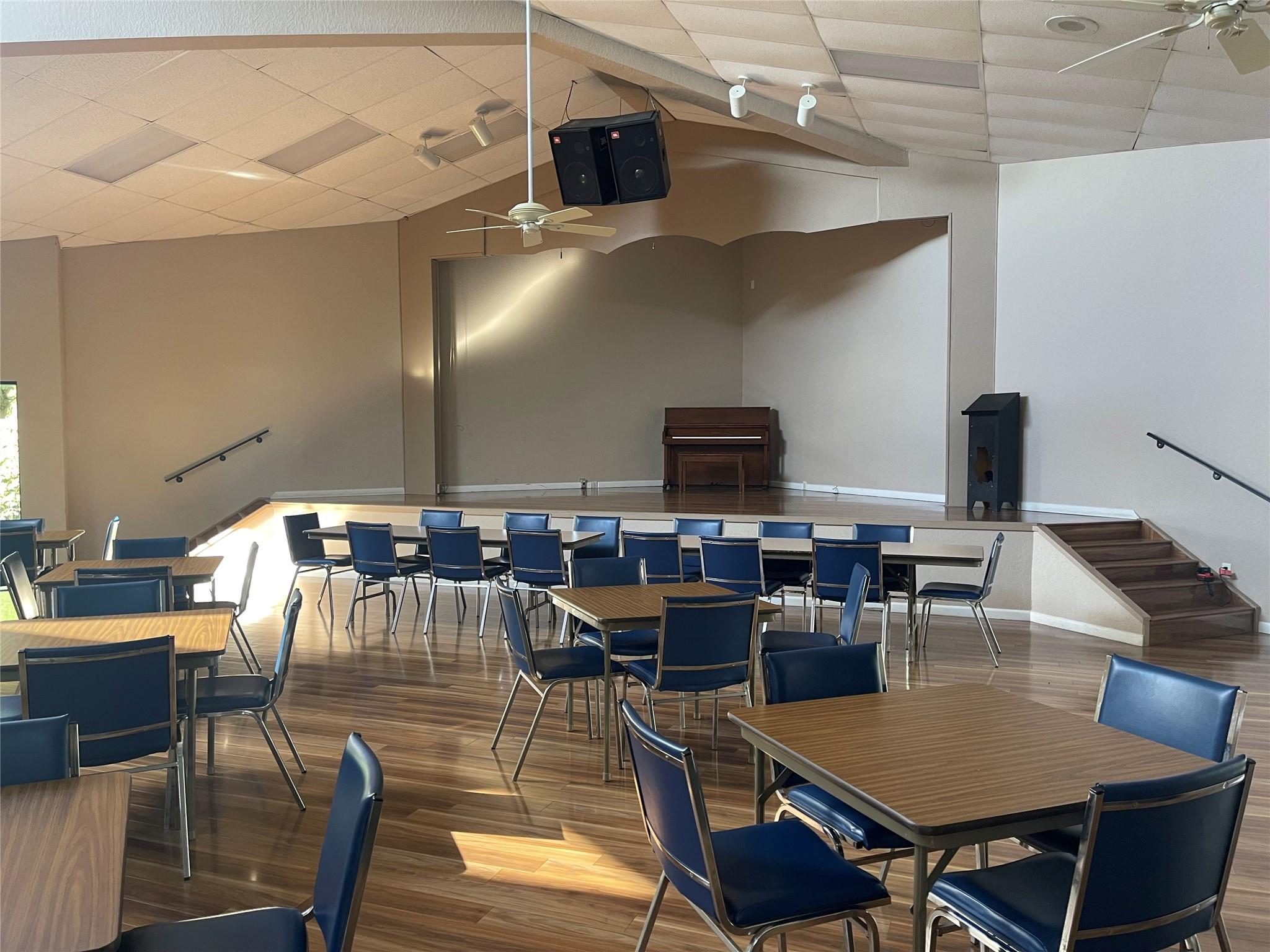 Sands Point - Residential