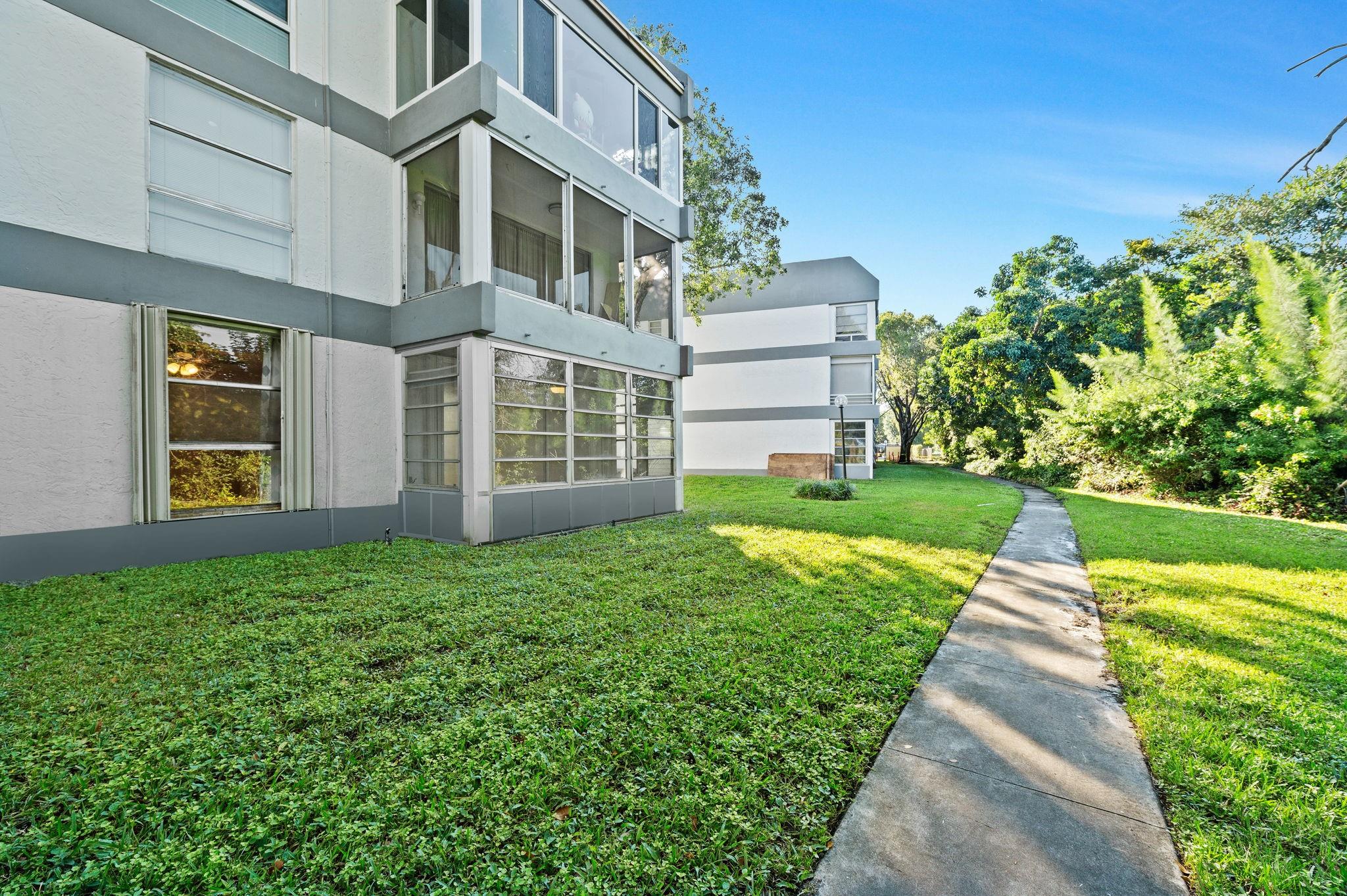 Sands Point - Residential