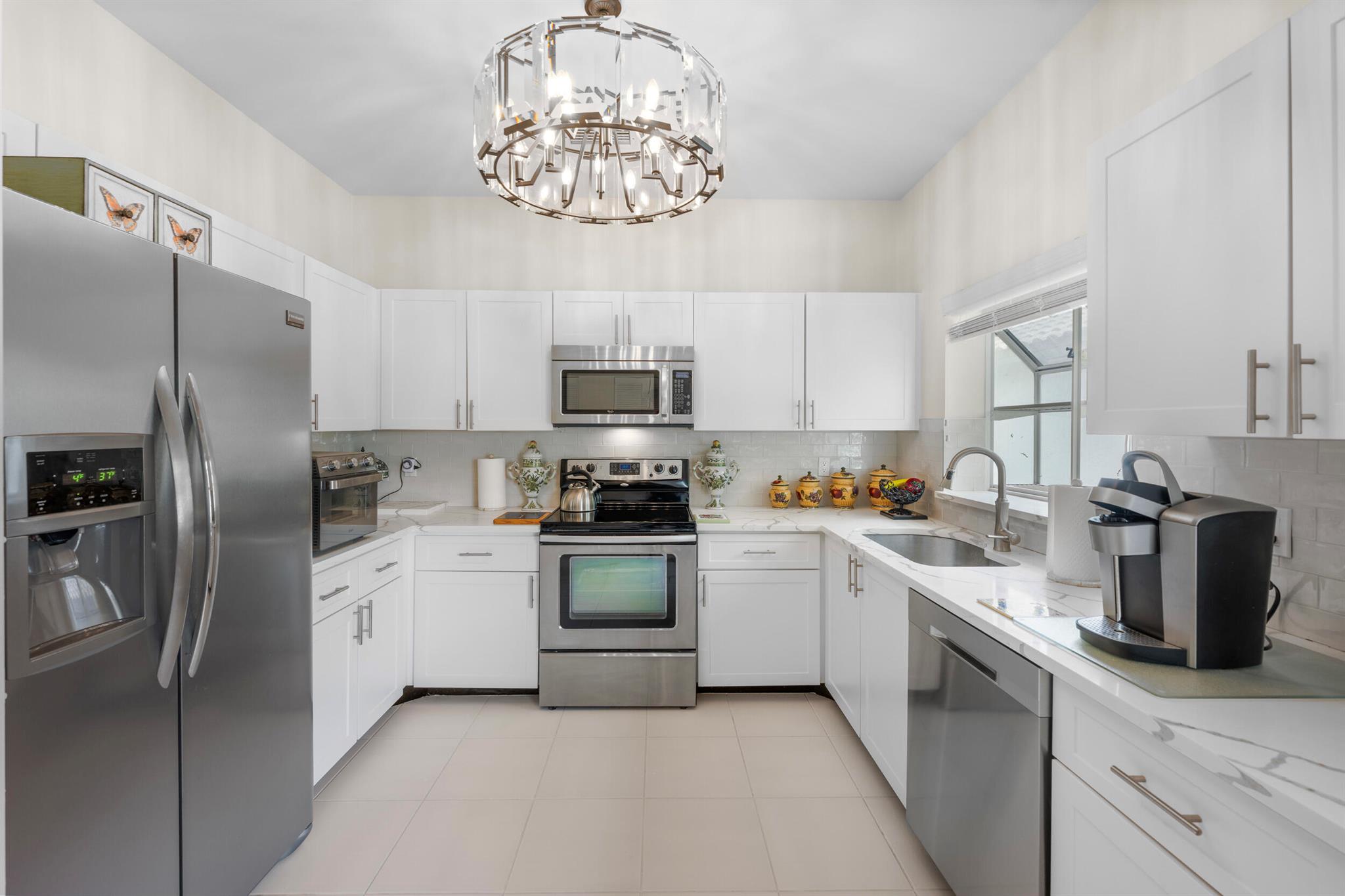 11602 Briarwood Circle 4