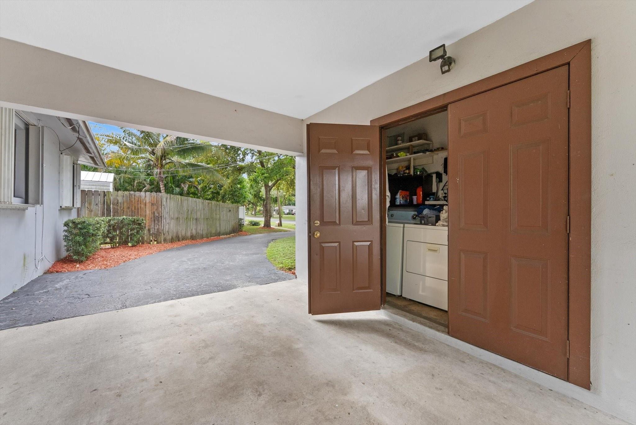 PLANTATION PARK 2ND ADD - Residential