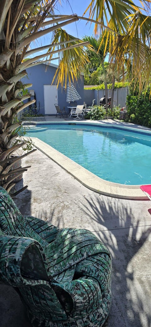 Tiny photo for 2212 SE 4th Avenue, Fort Lauderdale, FL 33316 (MLS # B26051351)