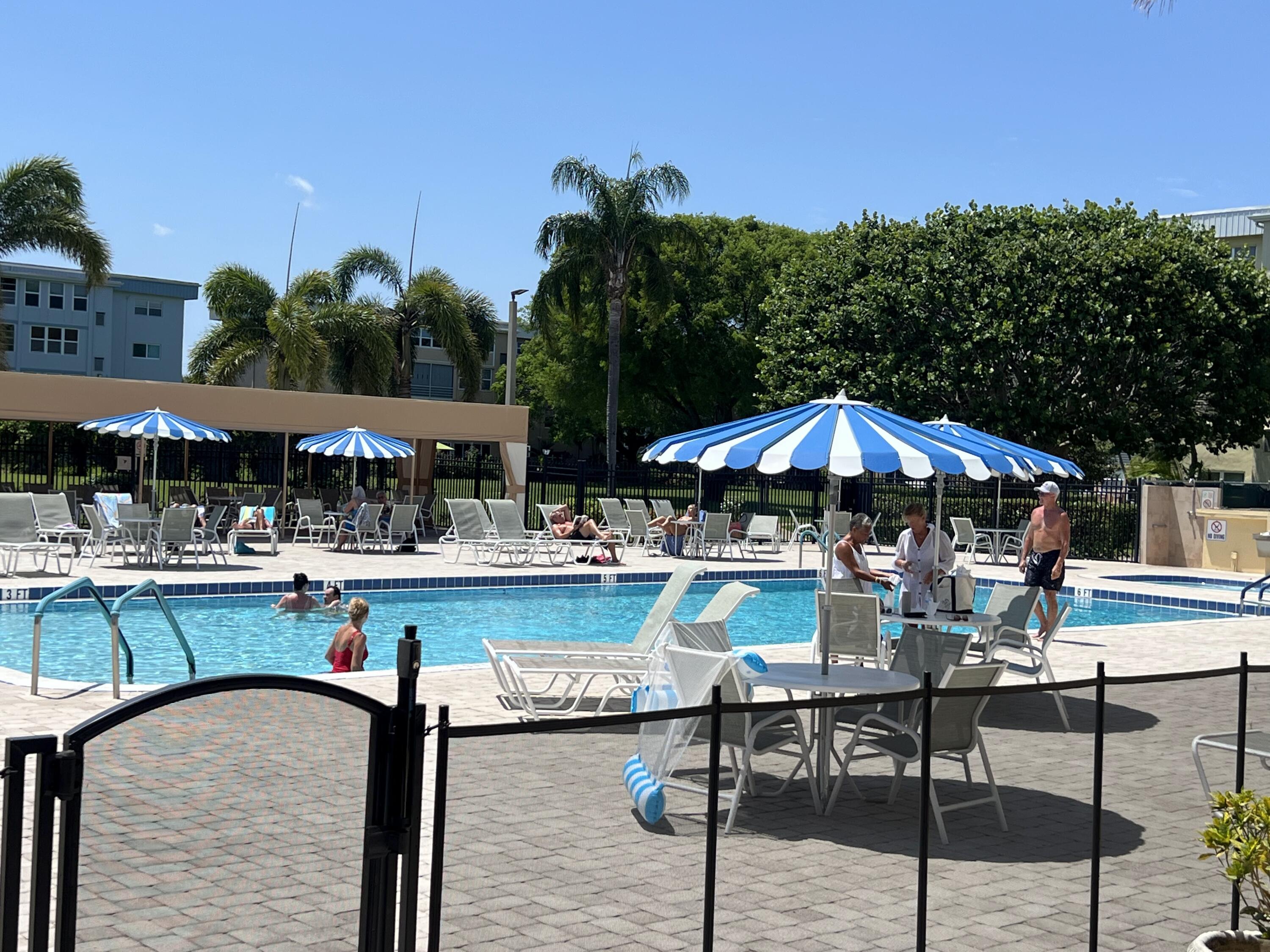 VILLAGE ROYALE ON THE GRE - Residential