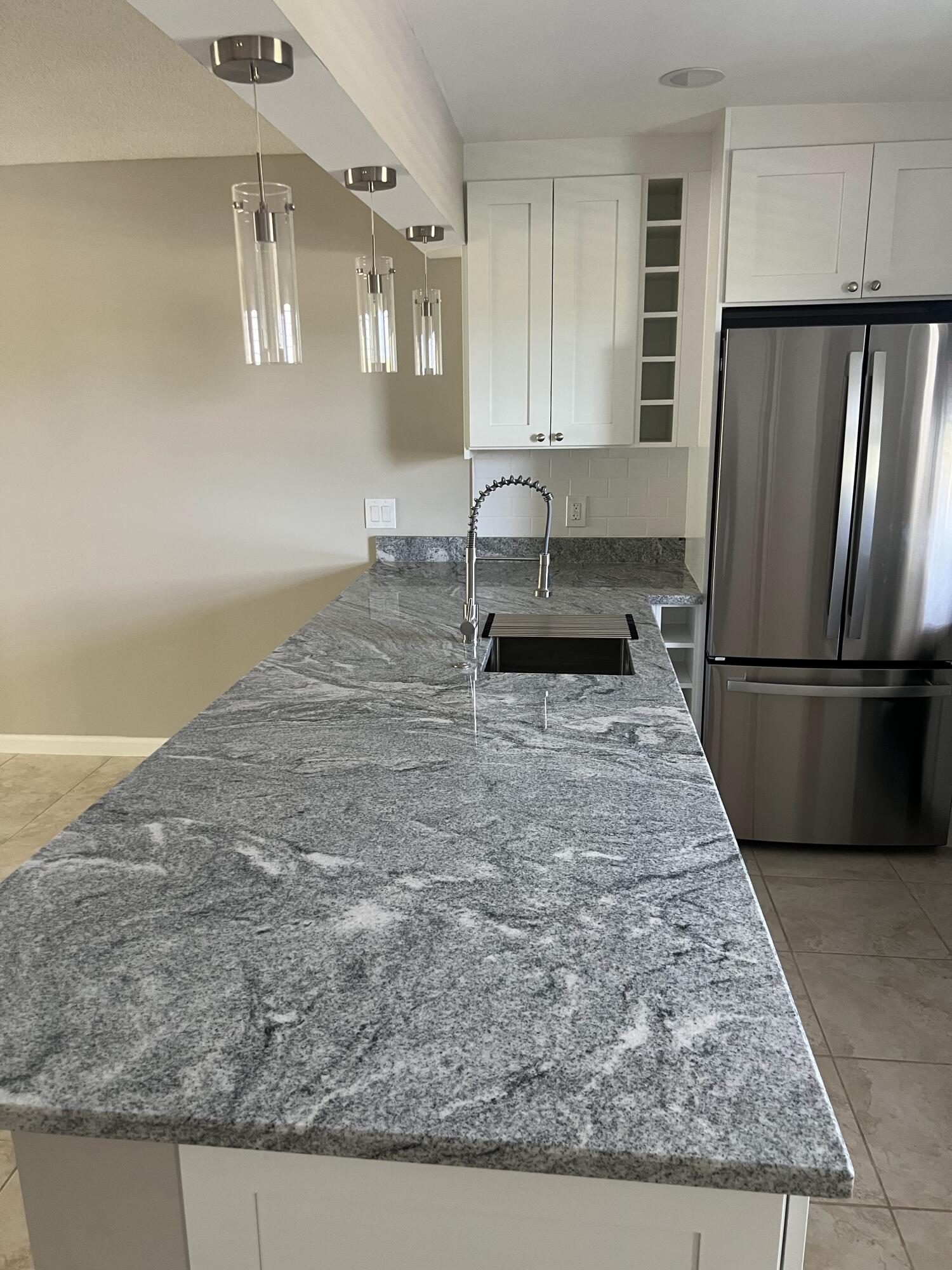 VILLAGE ROYALE ON THE GRE - Residential