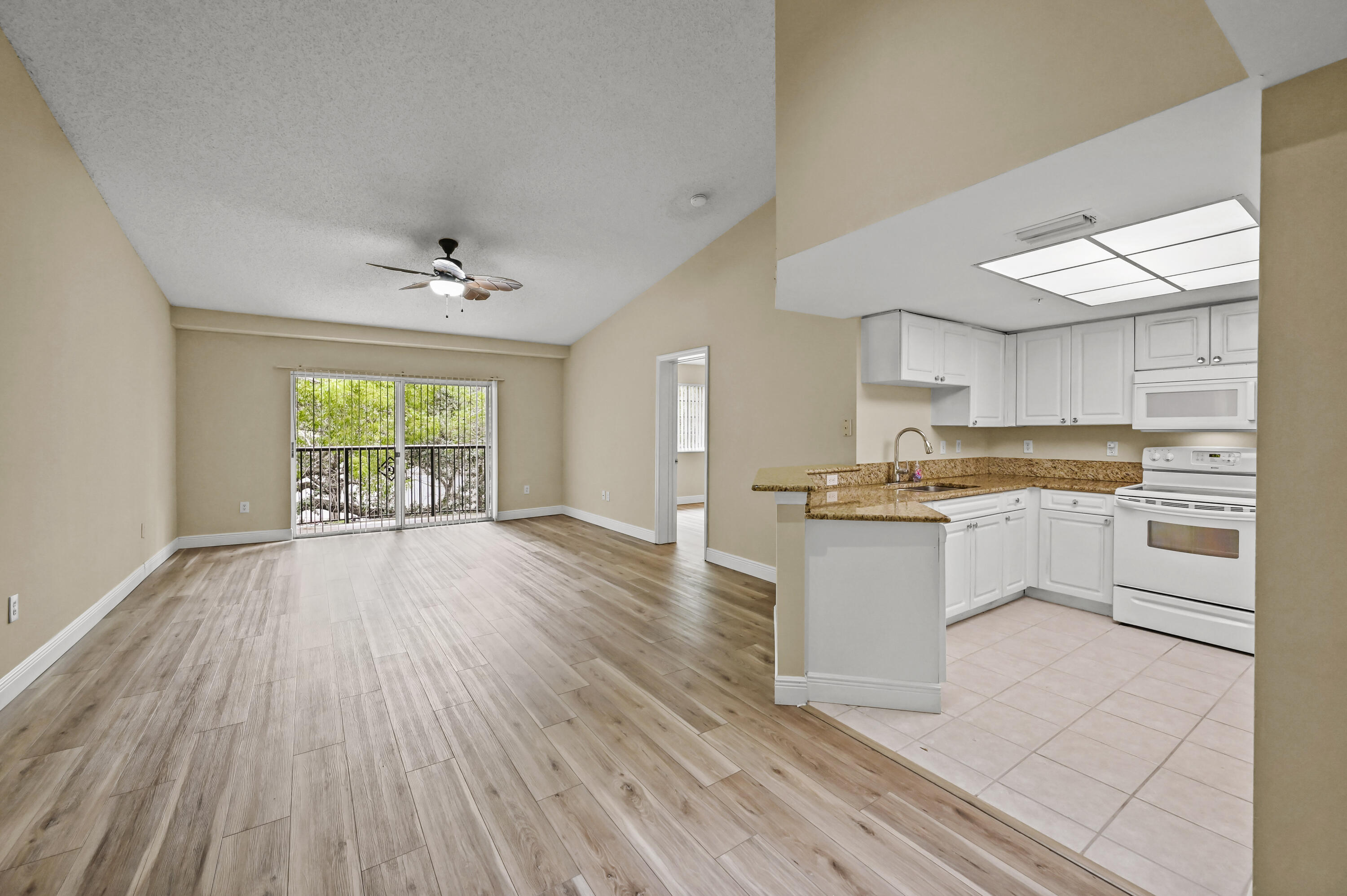 1100 S Crestwood Ct Court S 1109