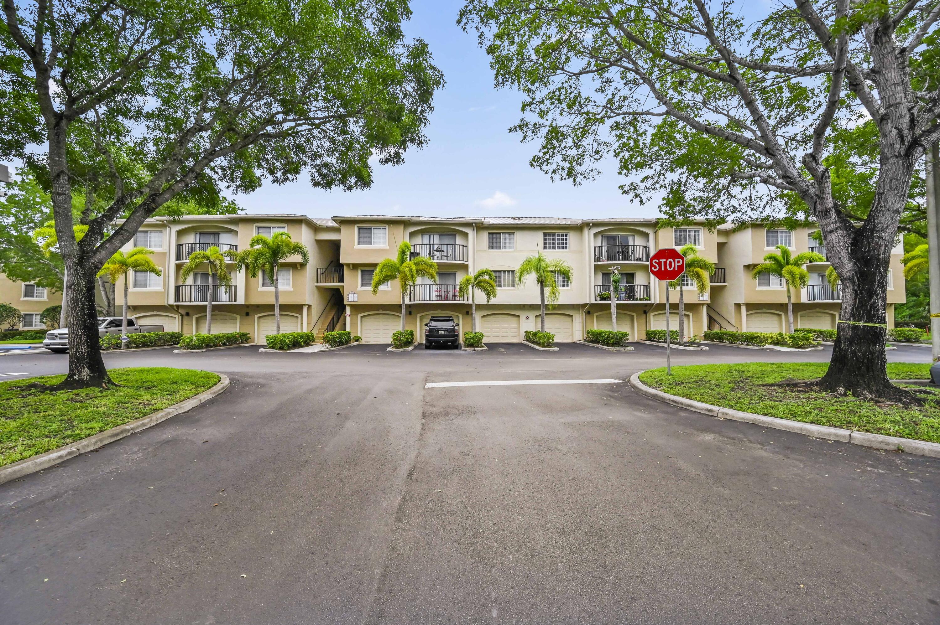 1100 S Crestwood Ct Court S 1109