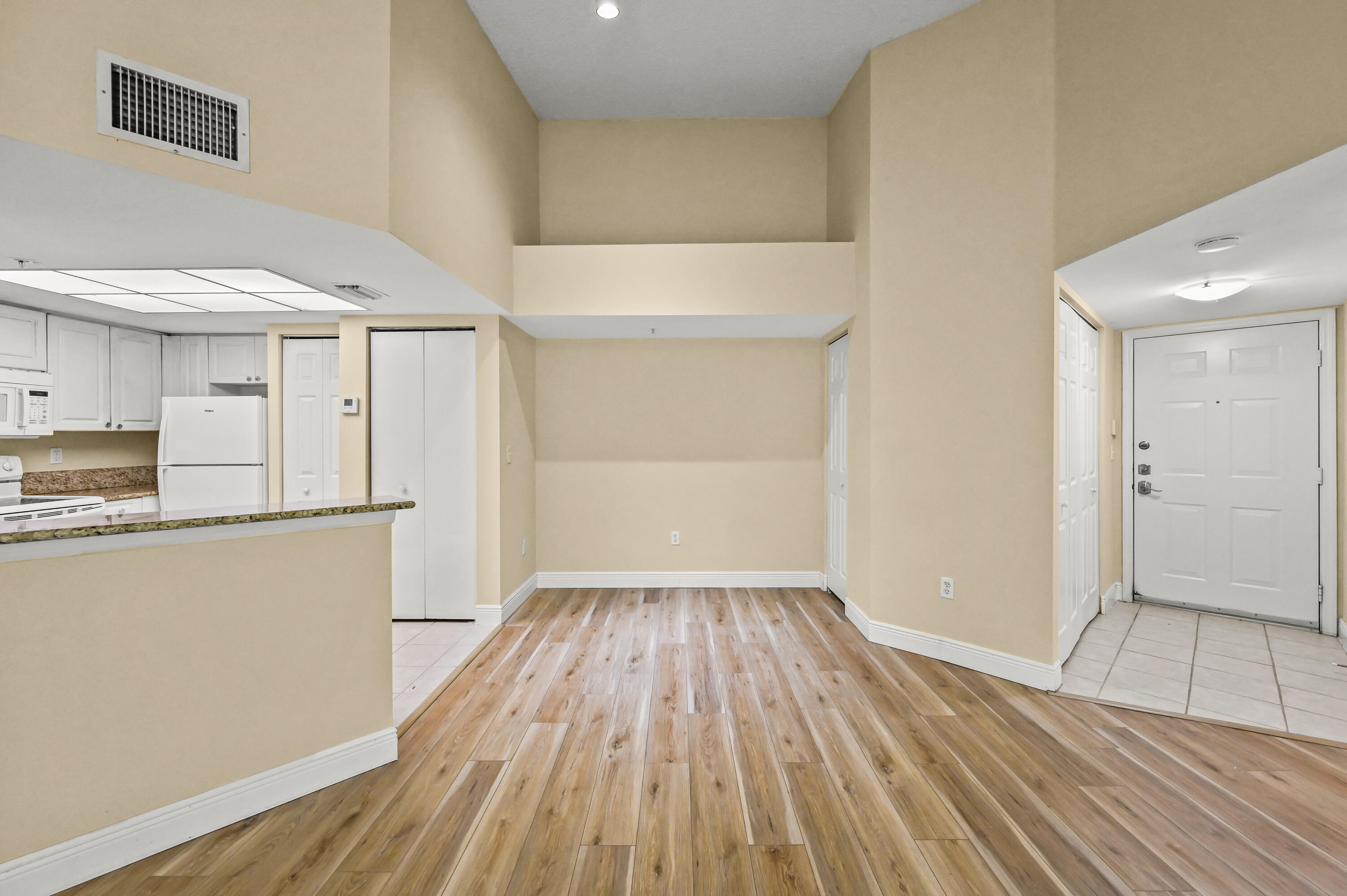 1100 S Crestwood Ct Court S 1109