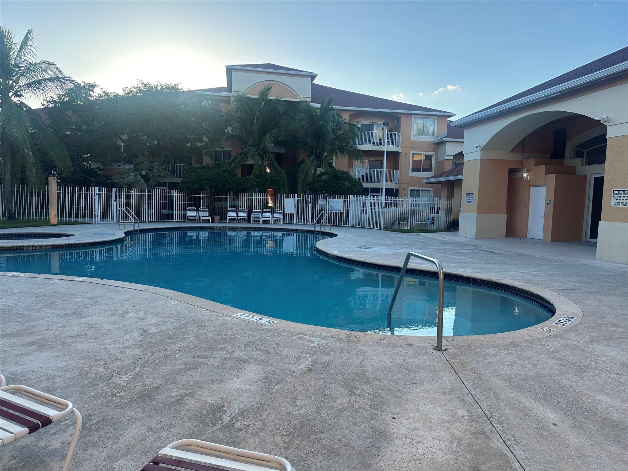 Courtyards At Davie Condo - Residential Lease