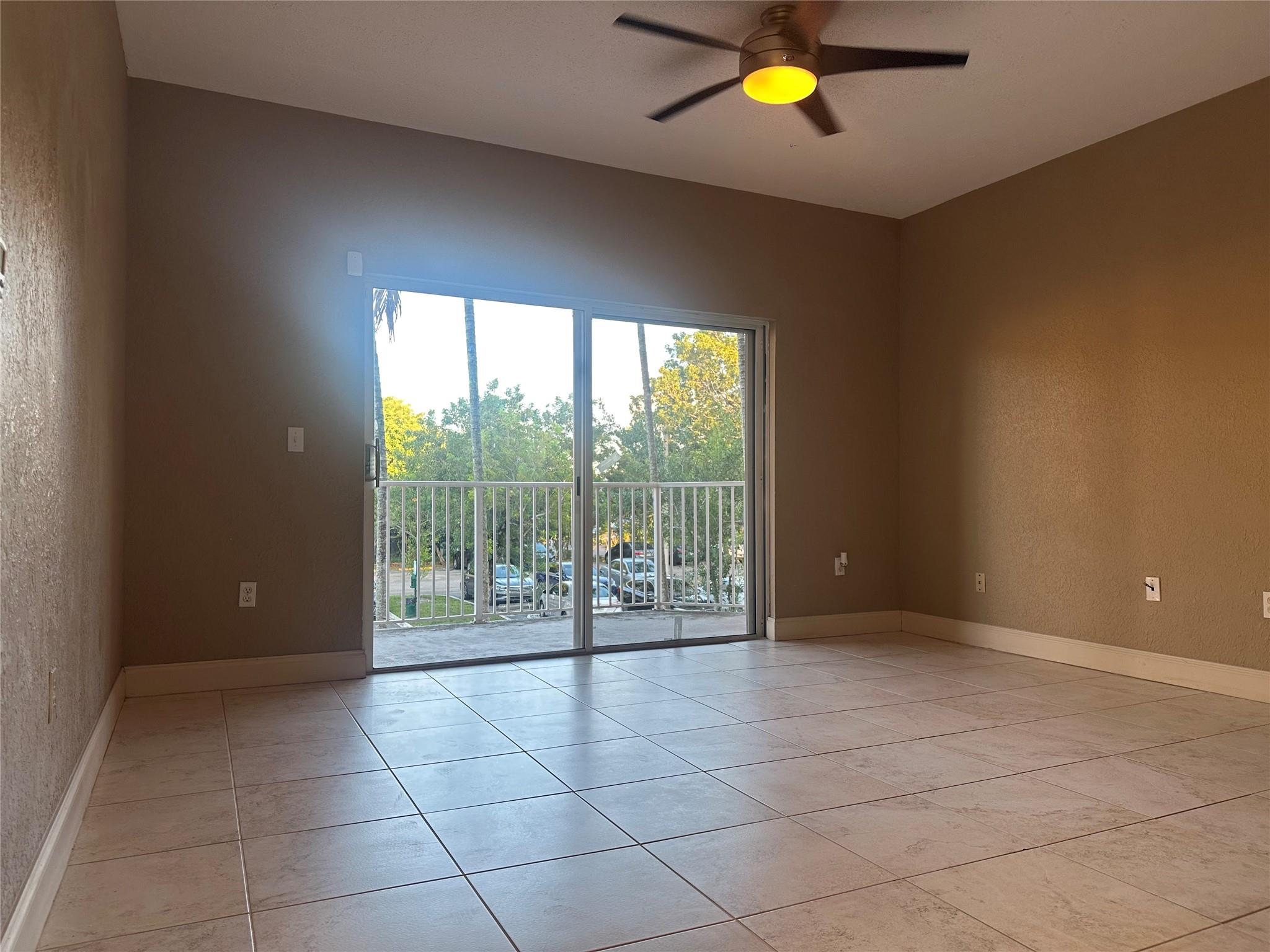 Courtyards At Davie Condo - Residential Lease