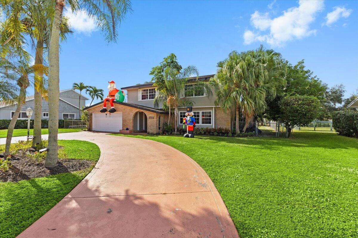 PALM BEACH NATL GOLF AND COUNTRY CLUB ESTATES 1 - Residential