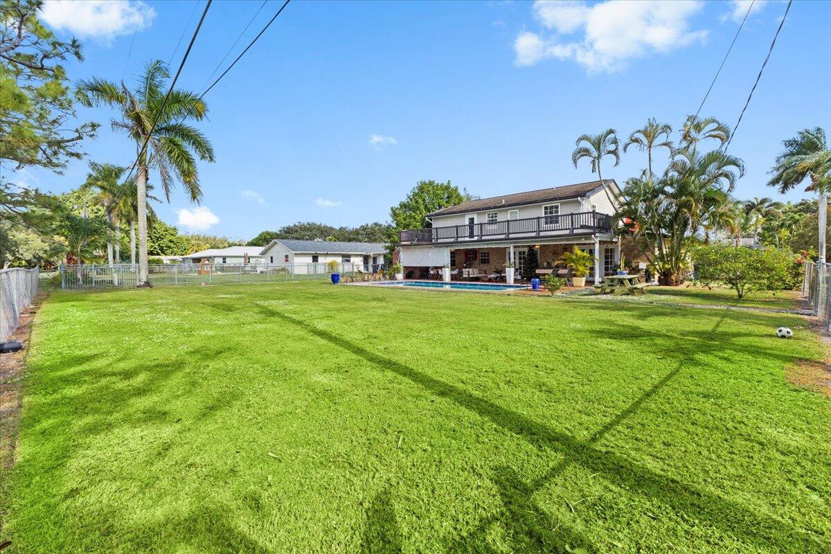 PALM BEACH NATL GOLF AND COUNTRY CLUB ESTATES 1 - Residential