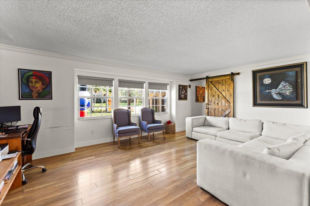 PALM BEACH NATL GOLF AND COUNTRY CLUB ESTATES 1 - Residential
