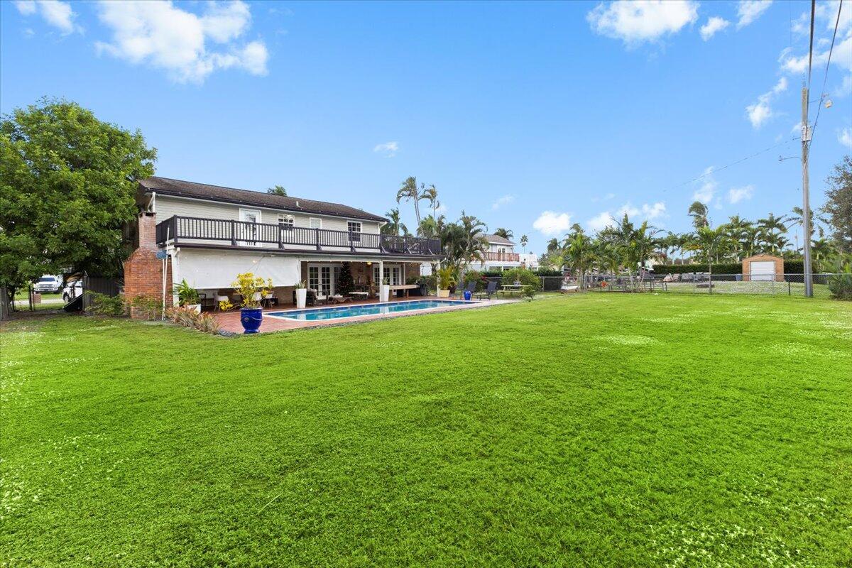 PALM BEACH NATL GOLF AND COUNTRY CLUB ESTATES 1 - Residential