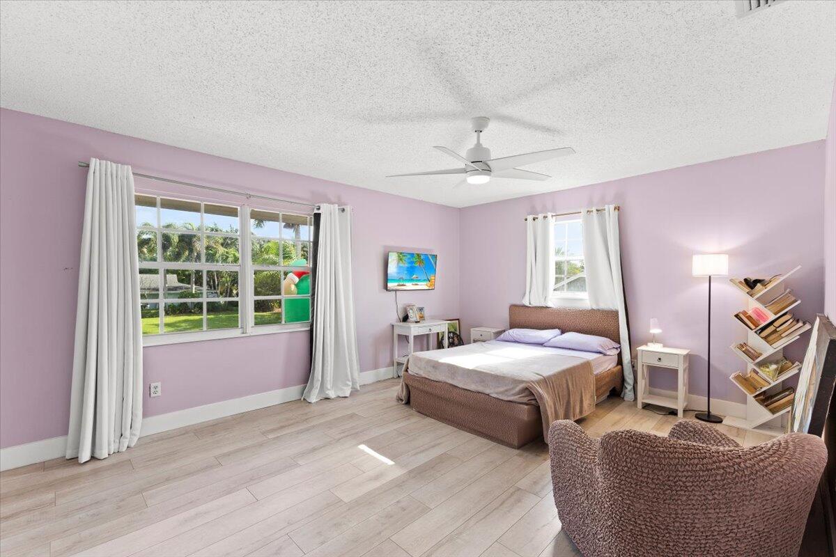 PALM BEACH NATL GOLF AND COUNTRY CLUB ESTATES 1 - Residential