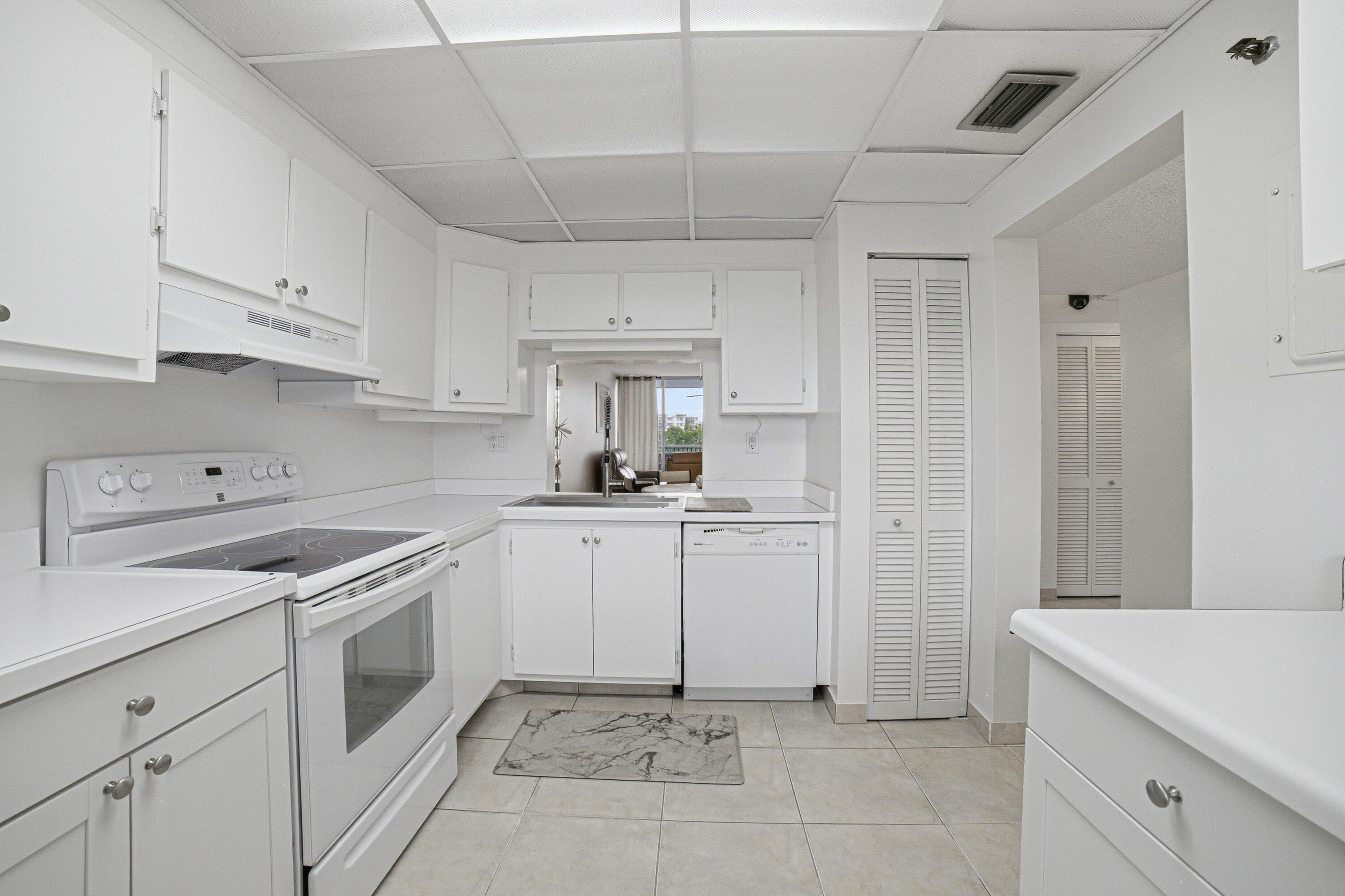 3940 Inverrary Boulevard 603-a