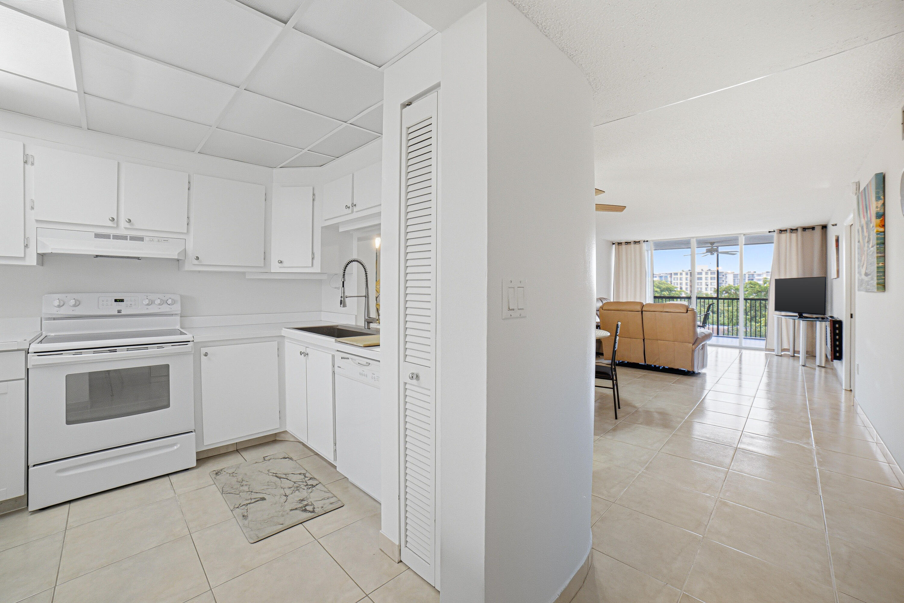 3940 Inverrary Boulevard 603-a