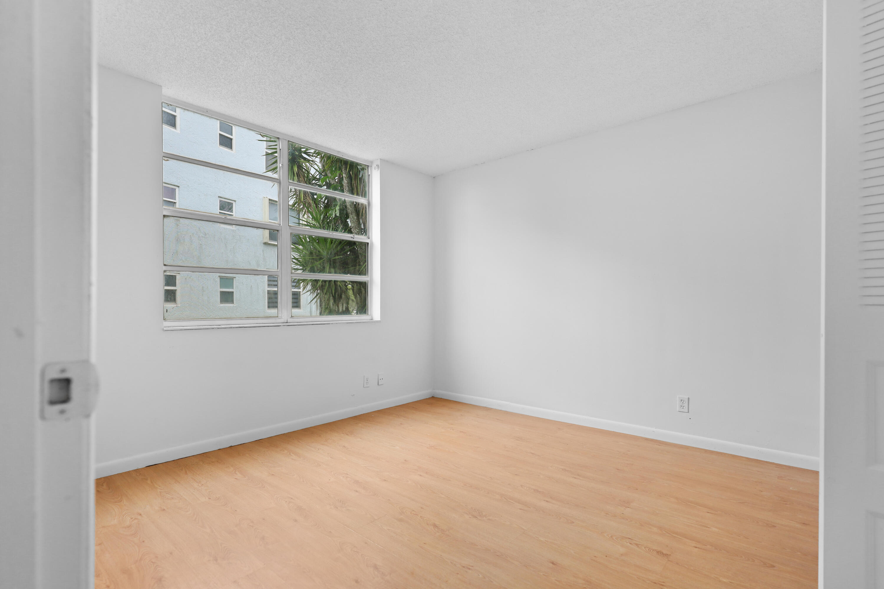 2 OF PALM SPRINGS 2 CONDO - Residential