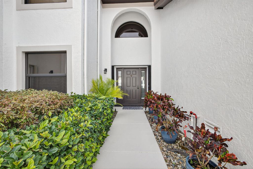 Photo of 16550 Traders Crossing S #Apt 248, Jupiter, FL 33477 (MLS # B26009154)