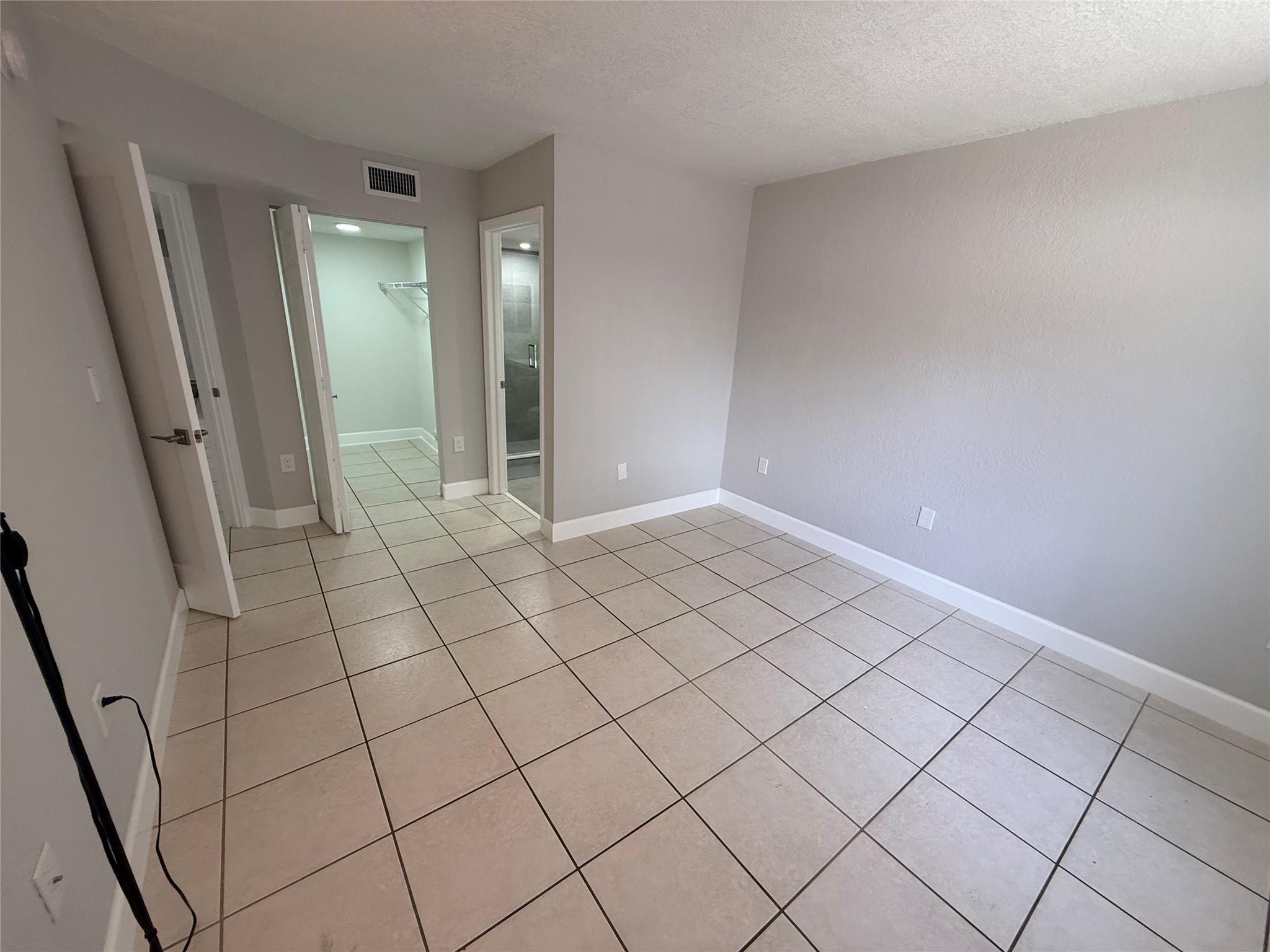 Bonita Golf View Townvill - Residential Lease