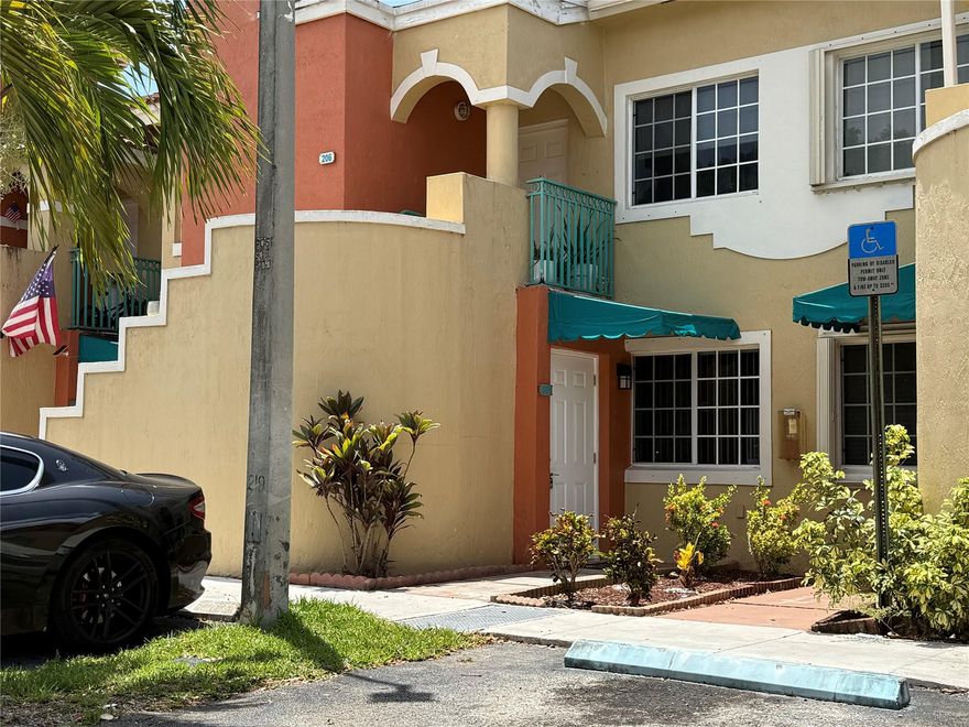 Spacious 2-bed, 2-bath condo for rent in Bonita Golf View ! Fully updated with washer & dryer in unit and a nice private patio for your quiet enjoyment . Close to I-75, Palmetto Expy, Miami Lakes, shopping, parks, and great schools. Quiet area with fast access to everything. Move-in ready!