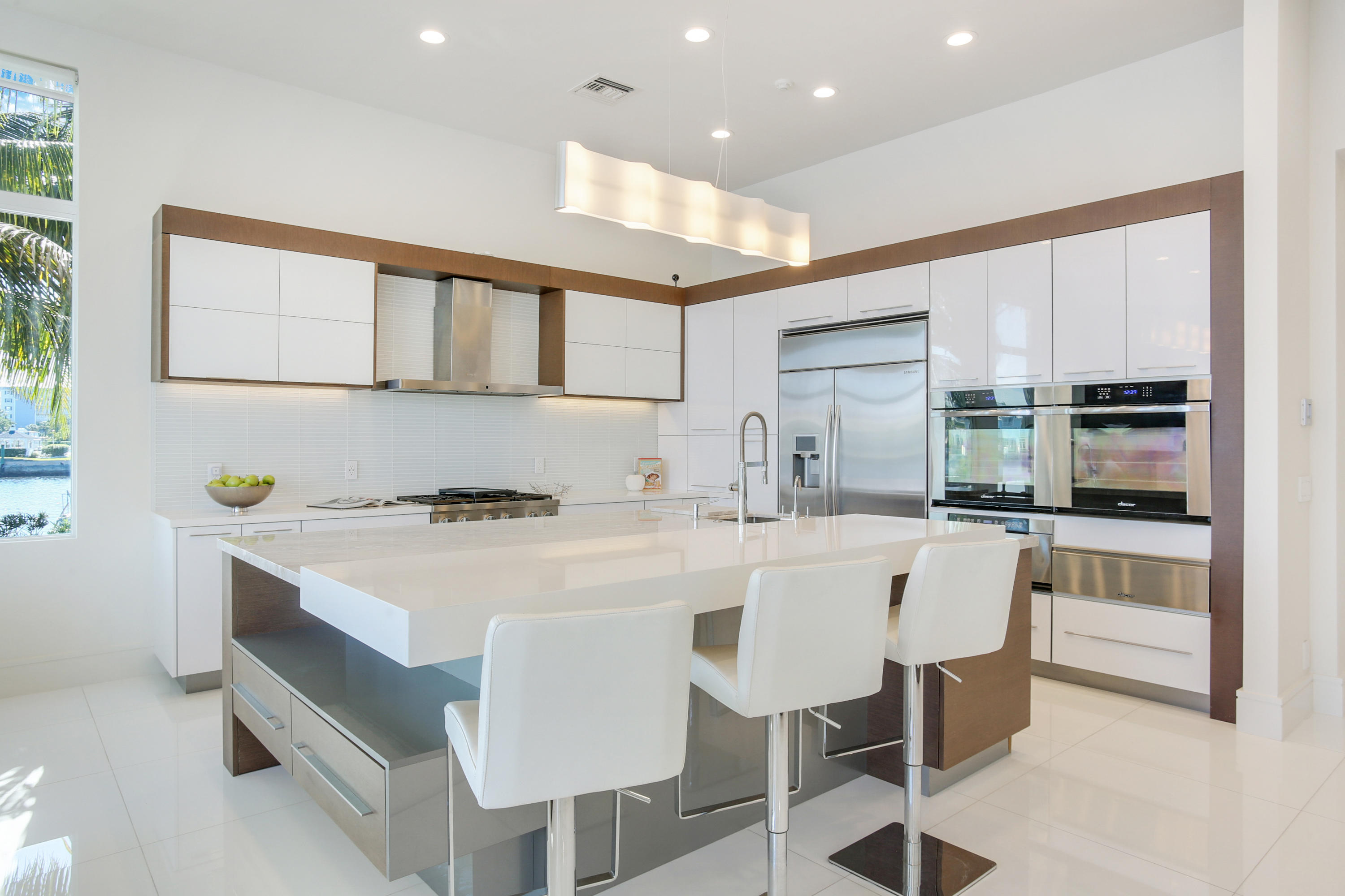 RIO DEL REY SHORES - Residential