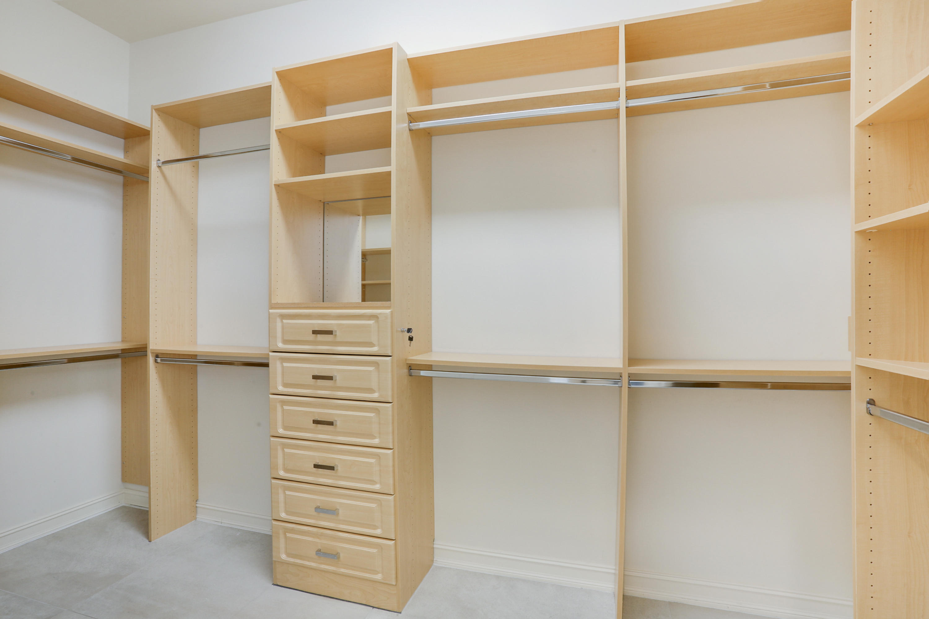 RIO DEL REY SHORES - Residential