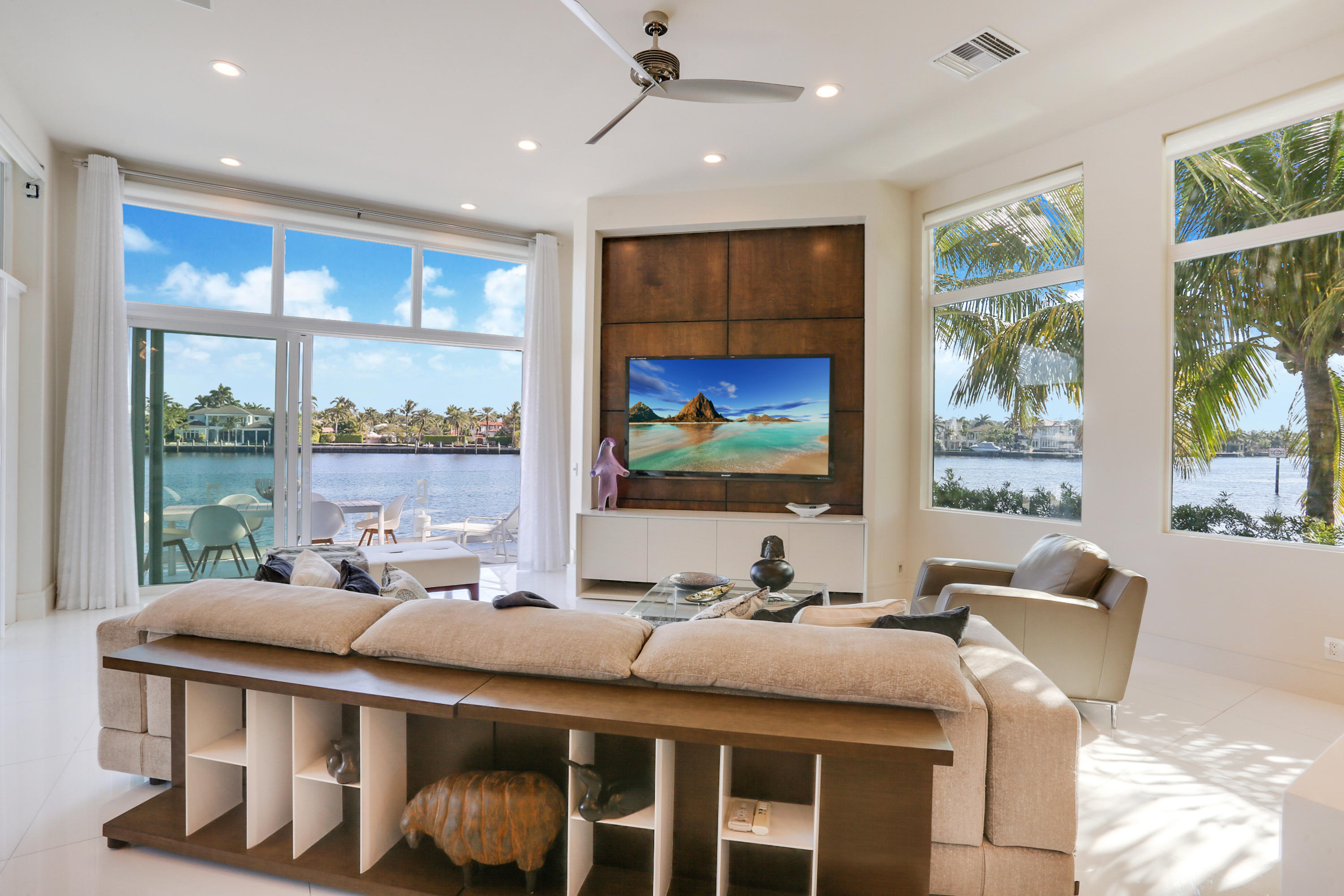 RIO DEL REY SHORES - Residential