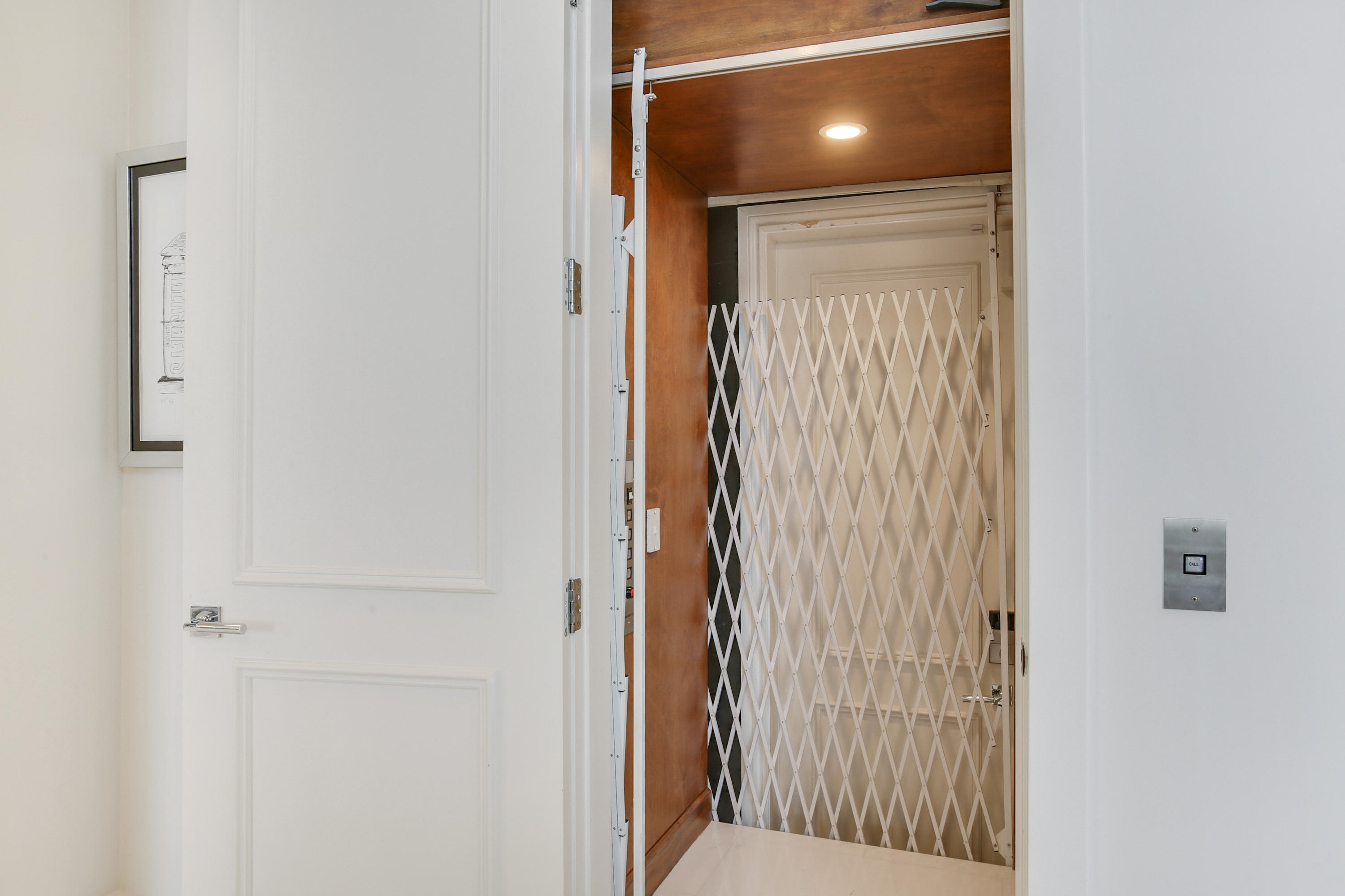 RIO DEL REY SHORES - Residential