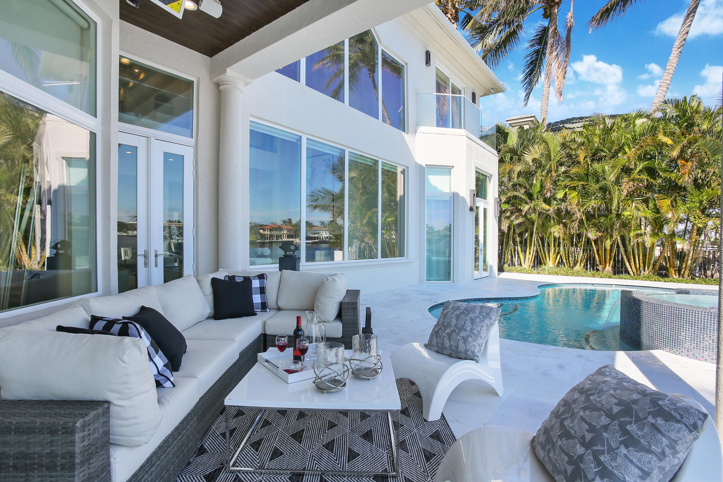 RIO DEL REY SHORES - Residential