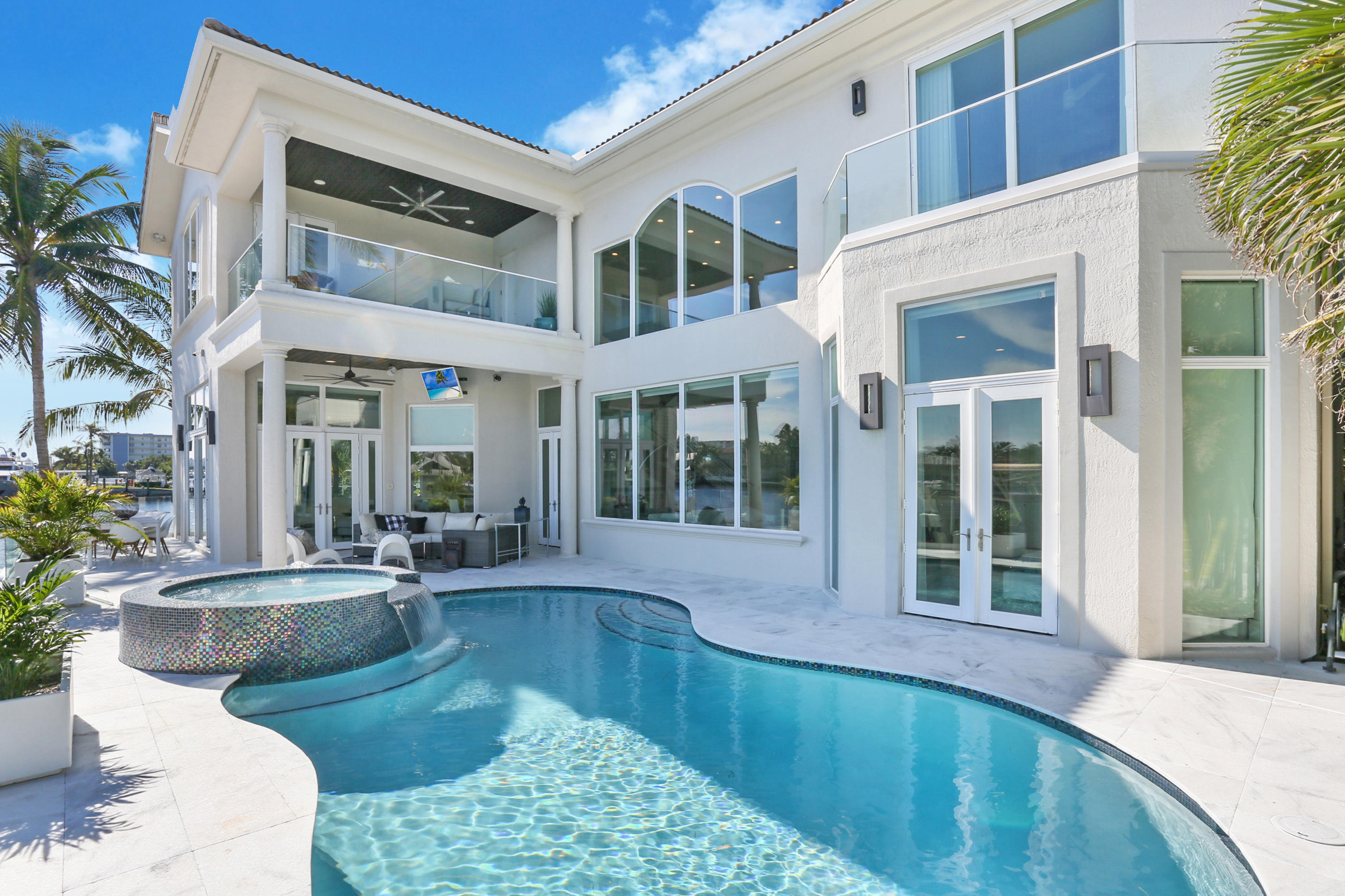 RIO DEL REY SHORES - Residential