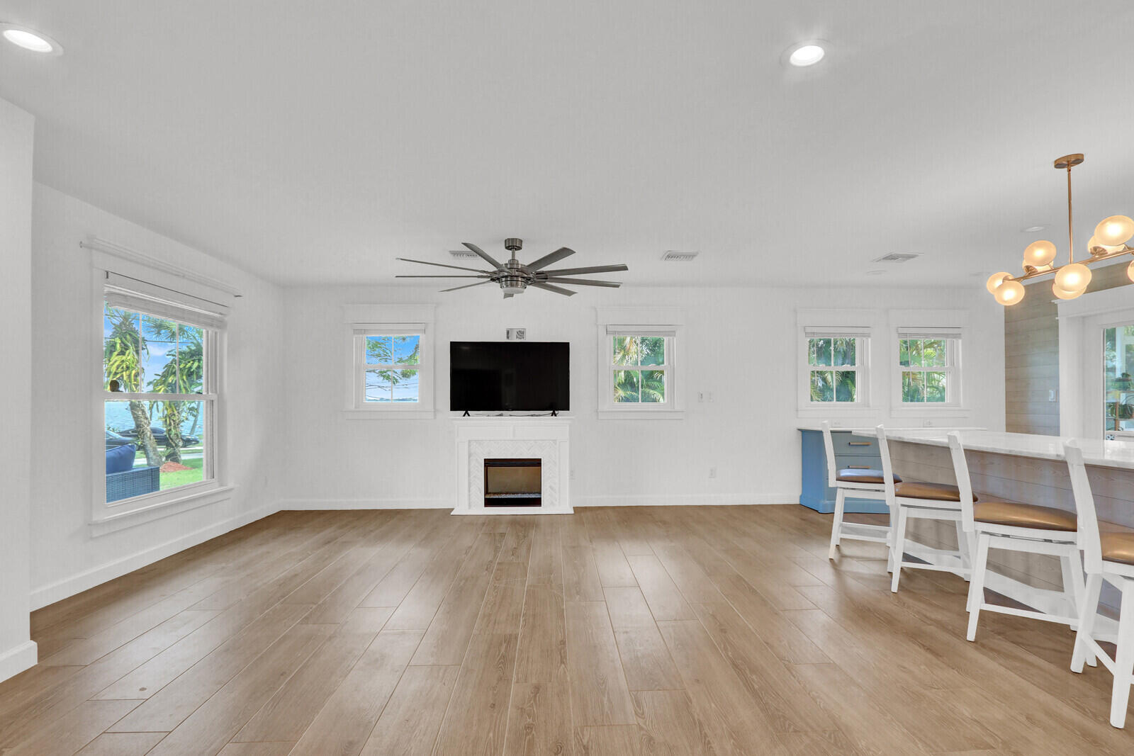 METES AND BOUNDS - Residential