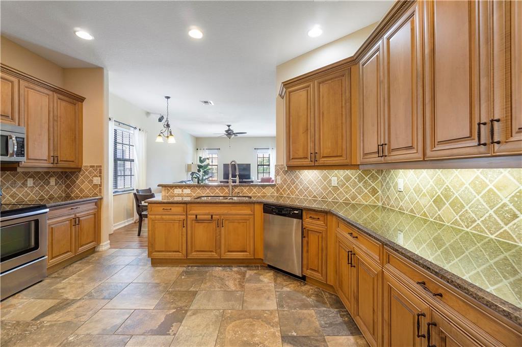 Parkland Village 177-15 B - Residential