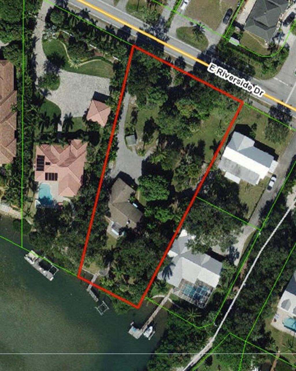 Photo of 24 E Riverside Drive, Jupiter, FL 33469 (MLS # R10791834)