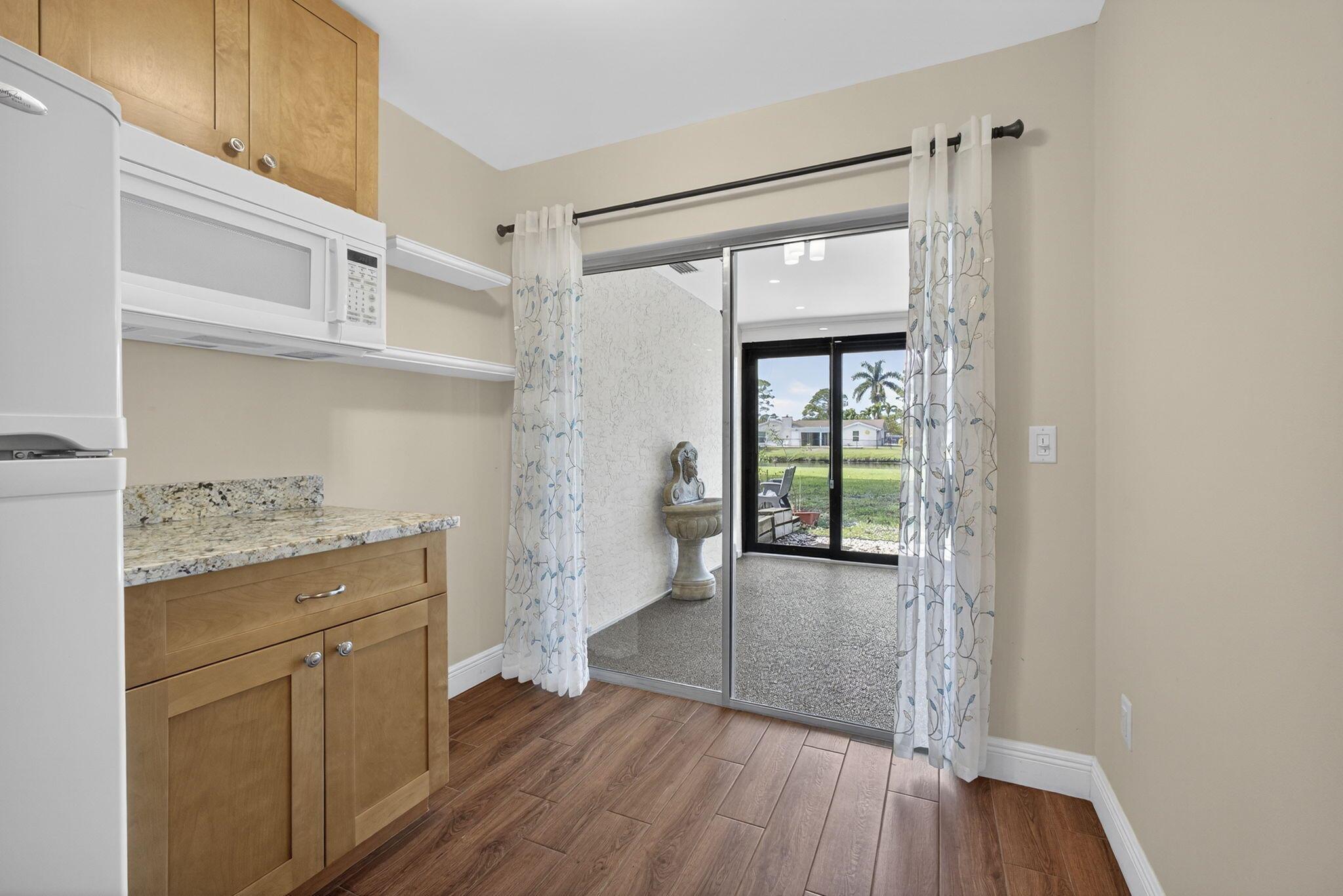 VILLAGE WALK - Residential