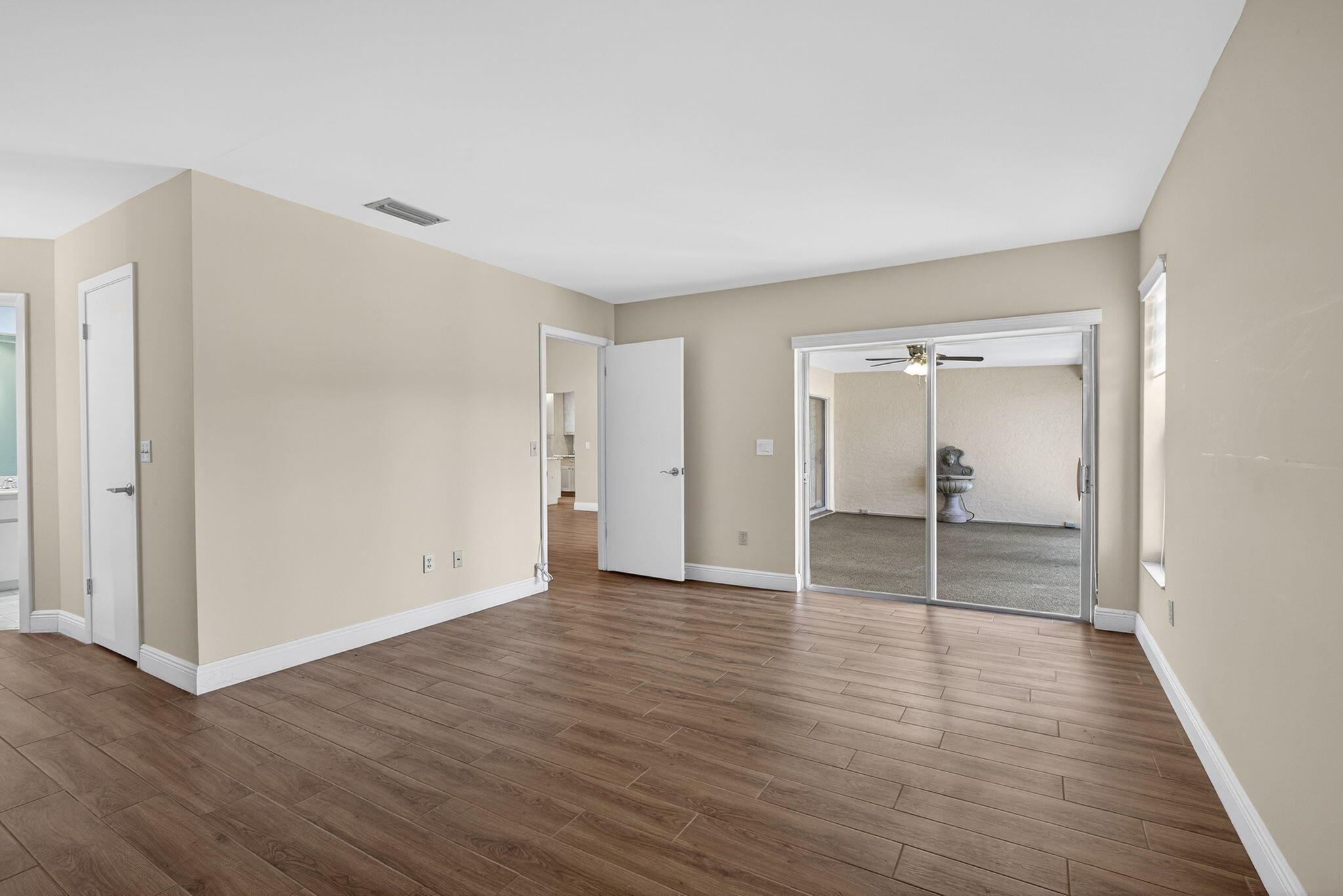 VILLAGE WALK - Residential