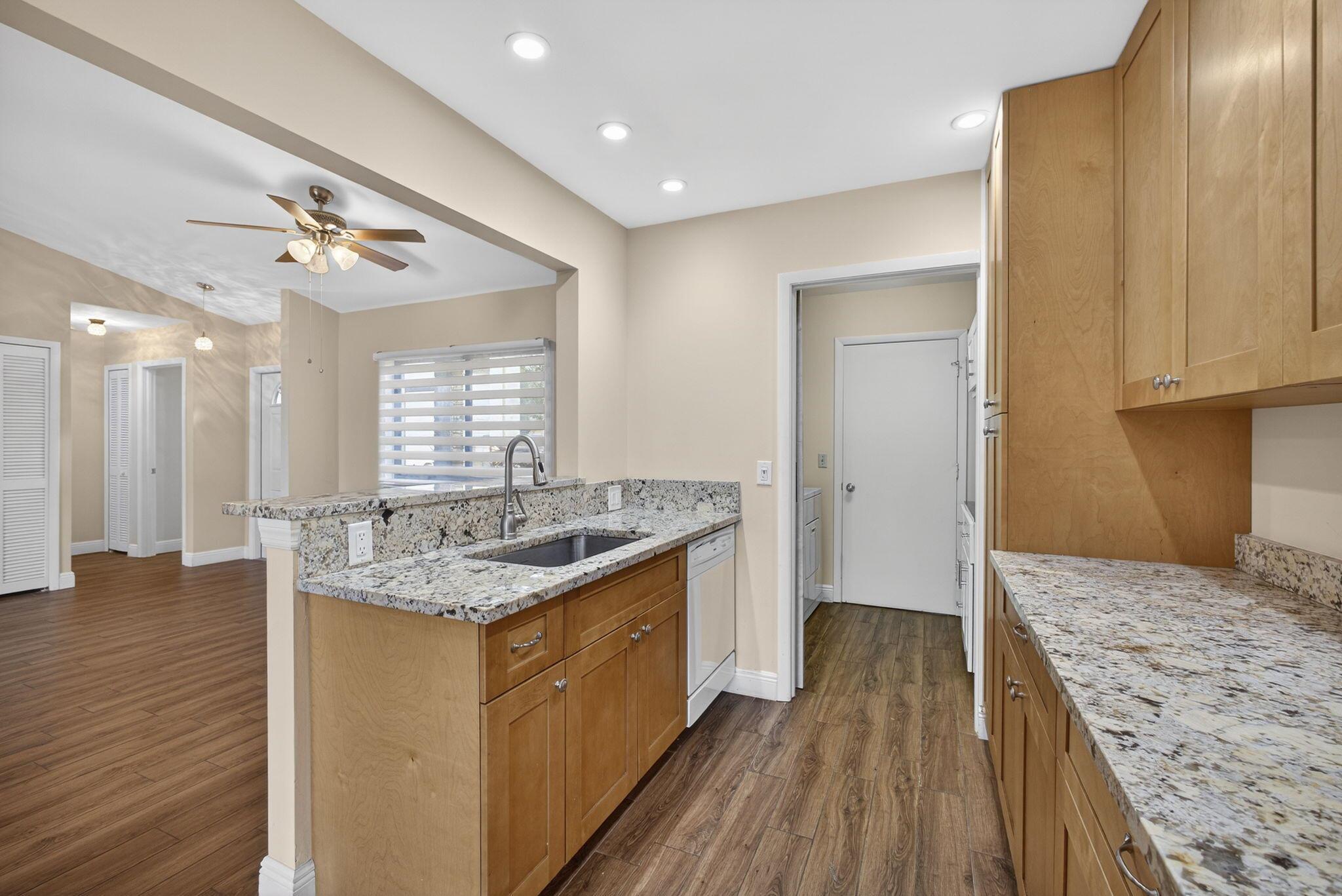 VILLAGE WALK - Residential