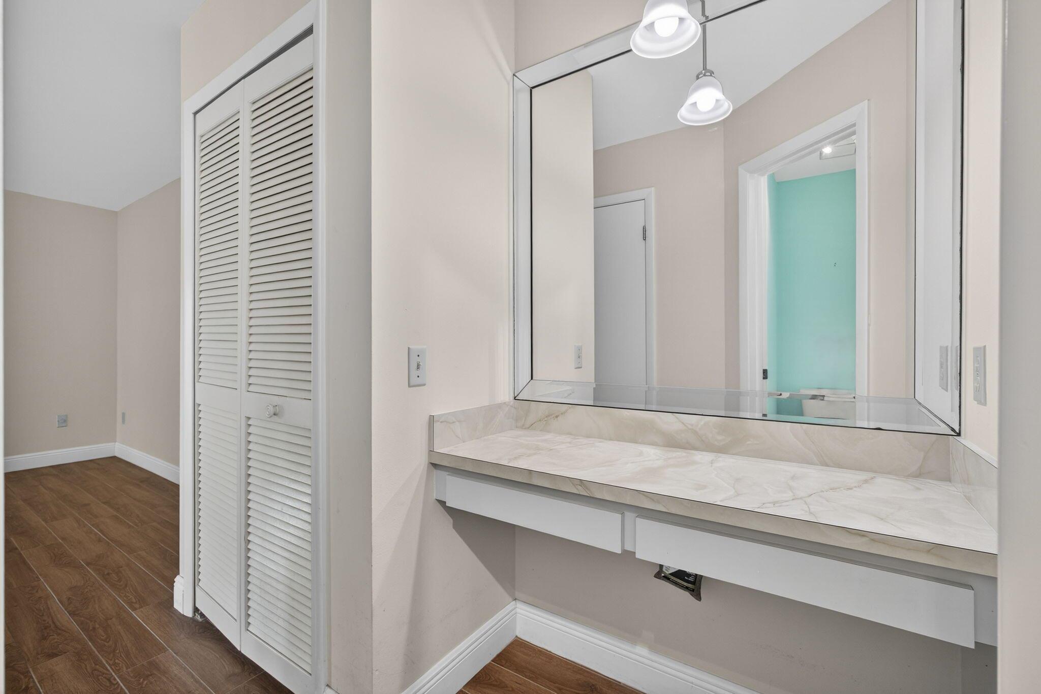 VILLAGE WALK - Residential