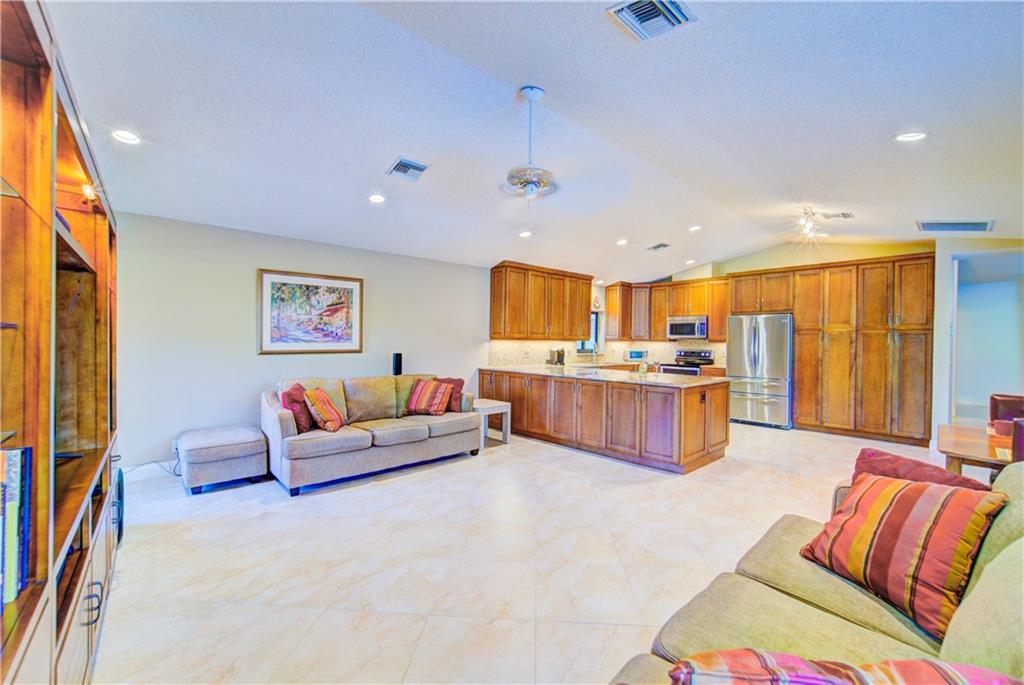 Country Point Estates - Residential