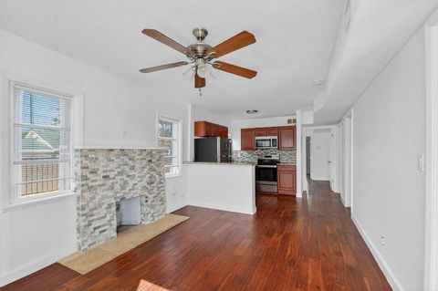 1011 W Lakewood Road West Palm Beach FL 33405