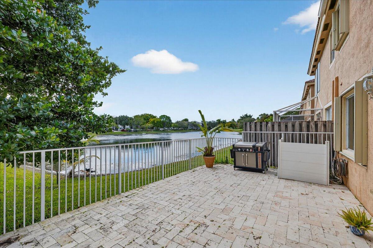 BANYAN TRAILS - Residential Lease